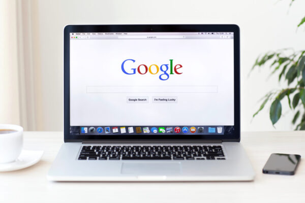 Apple and Google challenged by parents’ rights coalition on youth privacy protections  – CyberScoop