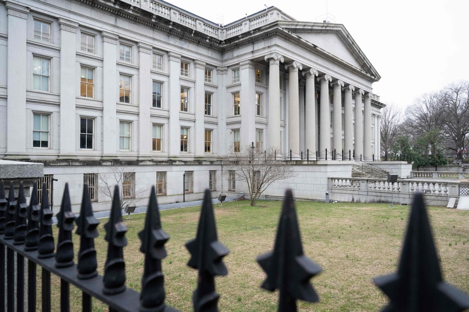 AttackFeed by Joe Wagner | Treasury removes Intellexa spyware-linked trio from sanctions list  - CyberScoop