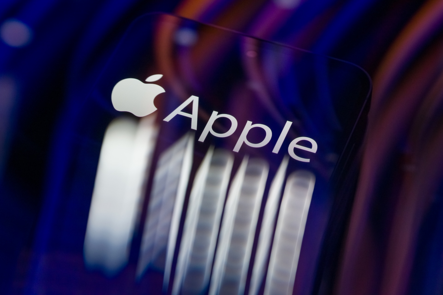 AttackFeed by Joe Wagner | Possible U.S.-developed exploits linked to first known ‘mass’ iOS attack  - CyberScoop