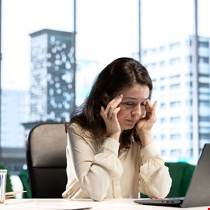 Half of US CISOs Work the Equivalent of a Six-Day Week –