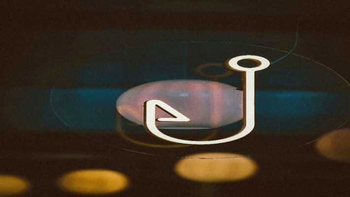 OpenSSF Flags Malware Campaign on Slack Posing as Linux Foundation Figures  – Hackread – Cybersecurity News, Data Breaches, AI and More