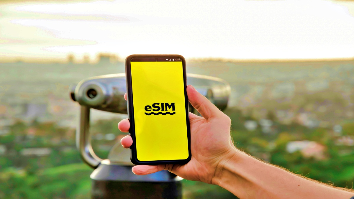 Why eSIMs Are Replacing Traditional SIM Cards  – Hackread – Cybersecurity News, Data Breaches, AI and More